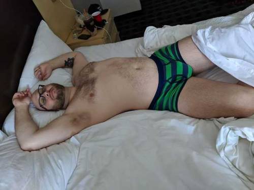 lockeandkeybear:  Got nominated for the #thirsttrap challenge! Posting my pics here as well, because why not. Another pic taken by @vikingbigfoot