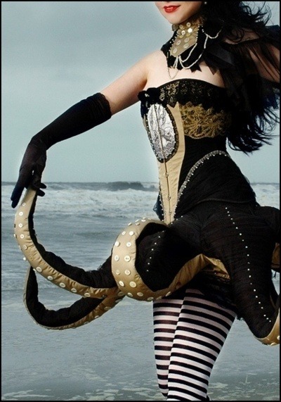 corset-ladies:  Corset http://corset-ladies.tumblr.com/