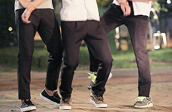 namusoos-blog:  woohyun on his knees 