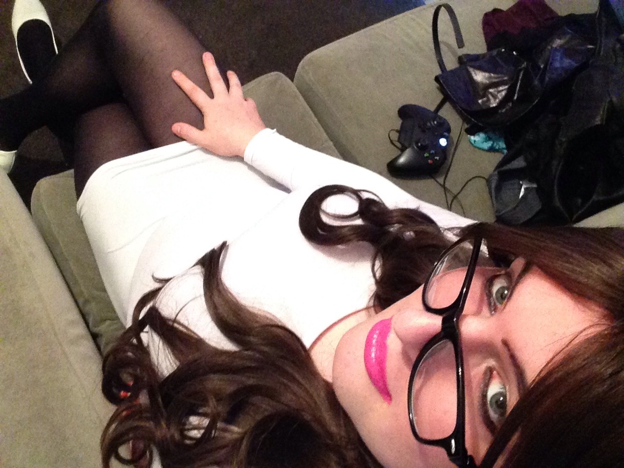 steph-cox-cd:  Saucy secretary is back! 🤓 office hours are open again 💁🏻