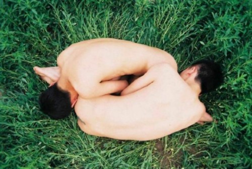 XXX zeroing:  Ren Hang photo