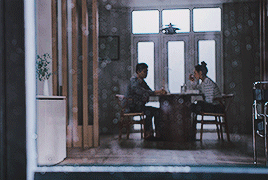c05e7065b3c111a75f4b9ebdff11264a14a1542e.gif