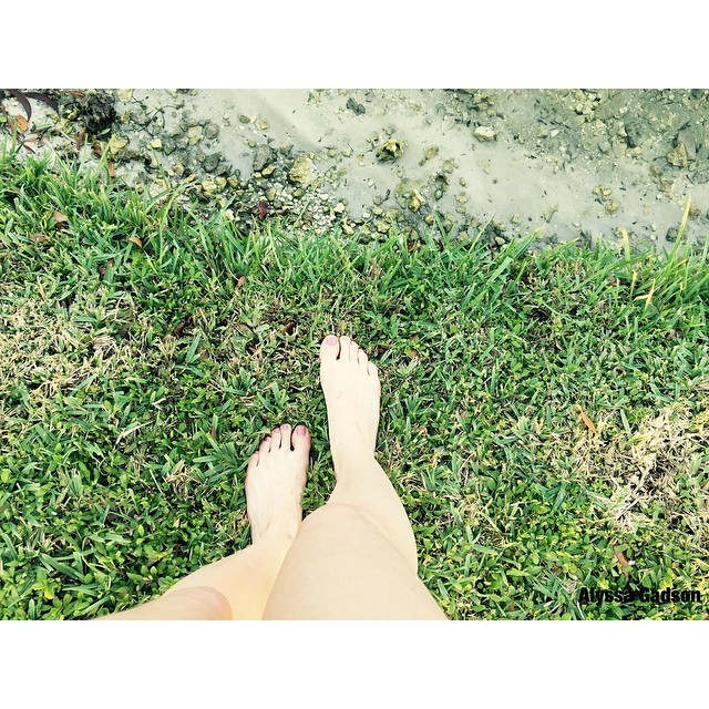 wvfootfetish:  alyssagadson:  Love the feel 🌿🍃 #alyssagadson #goodvibes  Love