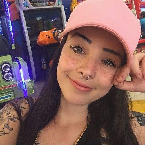 http://streetgrl.tumblr.com/post/155136626777