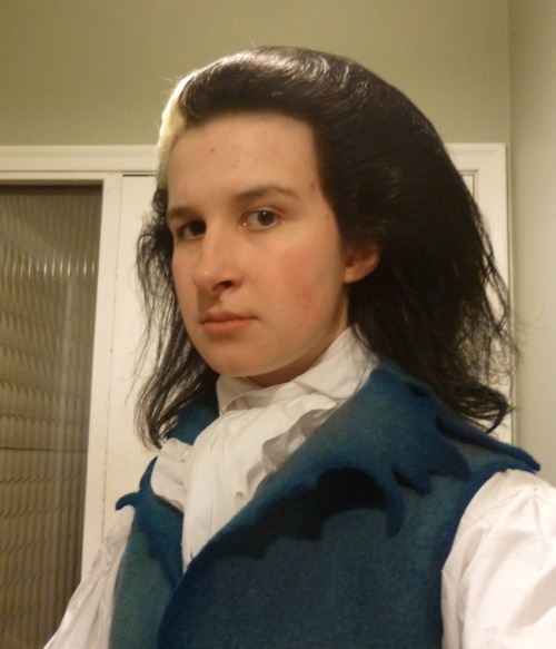 lorenzocheney: I’m not sure if blue is a good colour on me.I started this waistcoat a while ag