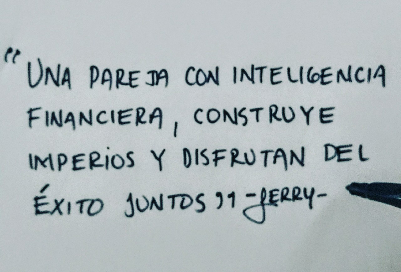 Mente Millonaria & Piensa Como Rico — Tu pareja está lista y con la  disposición?