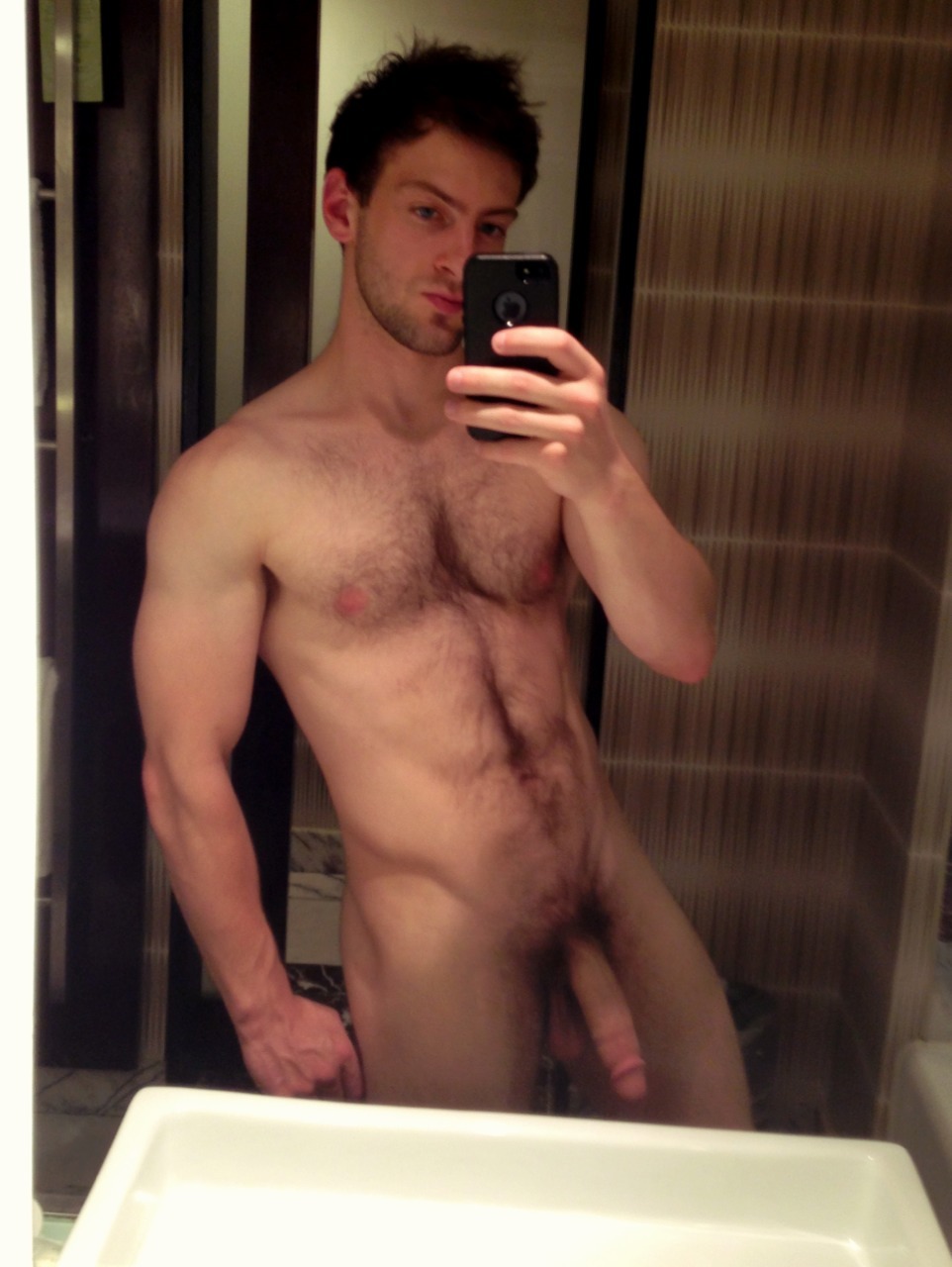 nude soft guy selfie