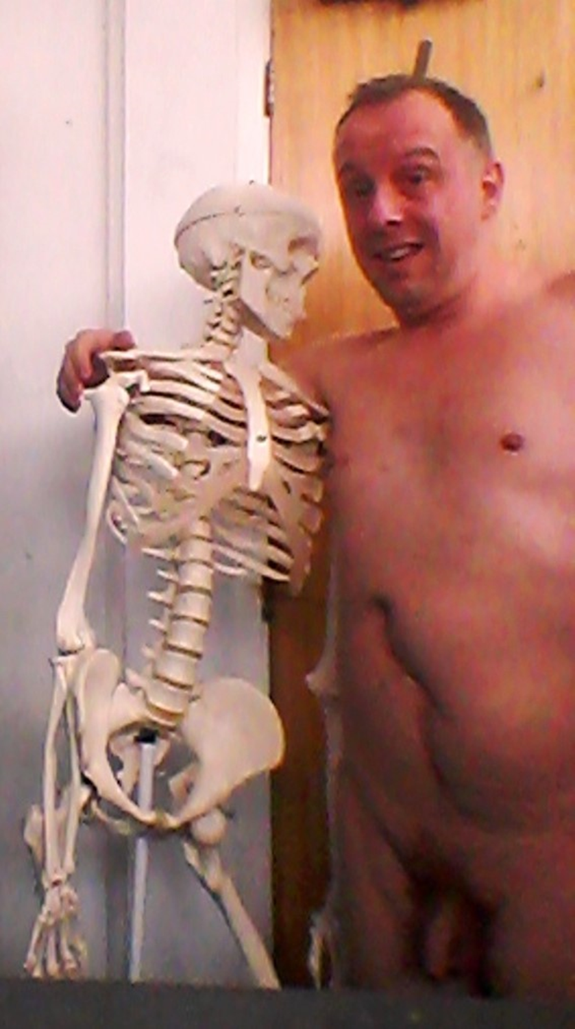 postmypecker:Post this pecker!