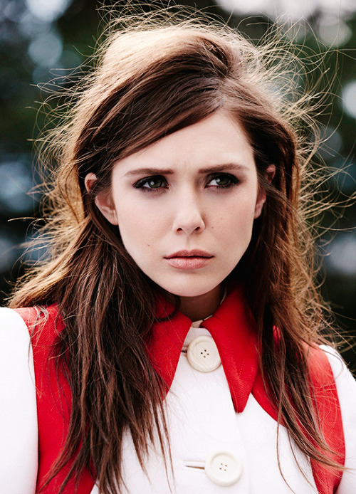 crushingoncelebrities:Elizabeth Olsen