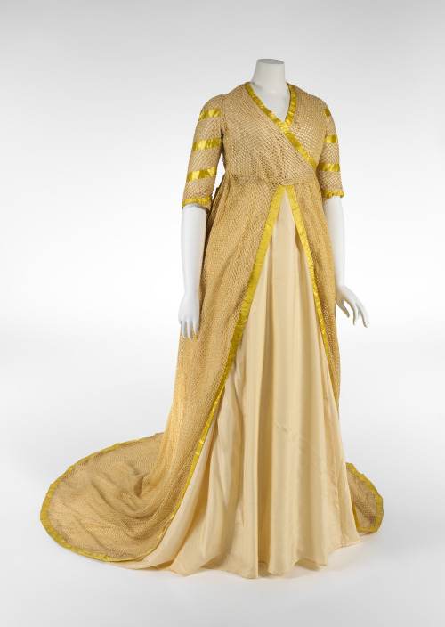 fashionsfromhistory:Dressc.1798BritishThe MET (Accession Number: 2020.208a, b)