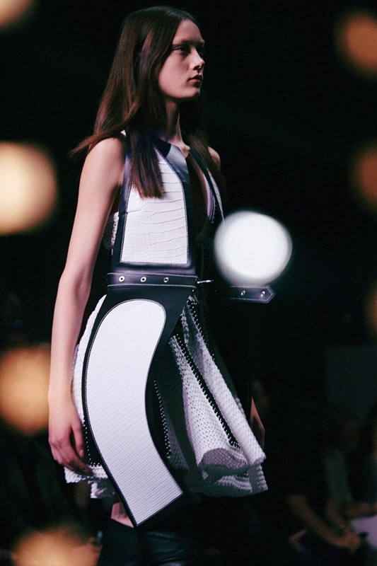 whore-for-couture:  girlannachronism:  Givenchy spring 2015 rtw   Haute Couture