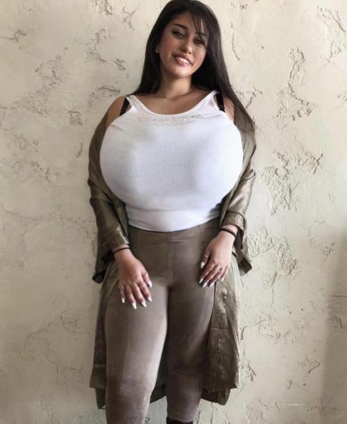 Porn Pics lukecage777:  enormousboobs:  Who does she