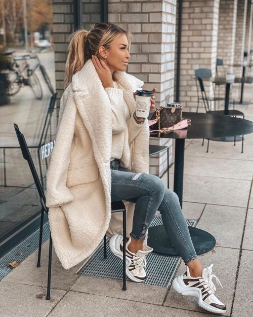 Casual mood ⭐️ via @rike_de:   #love #style #streetstyle #girl #model #picoftheday #fashion #instali