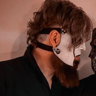 Just recently got a Jim Root inspired haircut gotta say Im really digging  it All I gotta do now is grow the top and the back out a bit more and itll