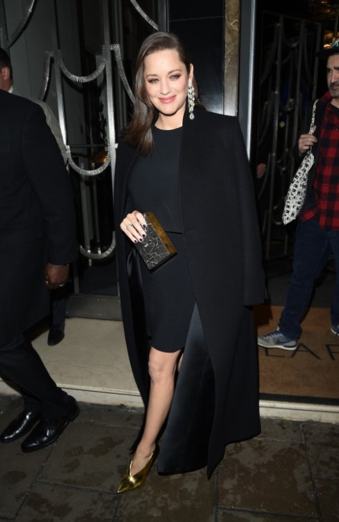 lovelymarioncotillard:Marion Cotillard -  leaving Claridge’s Hotel in London, England. November 21