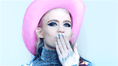 ipodmini:  Grimes for FADER