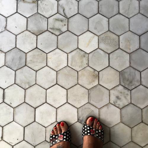 #tile #tileaddiction #ihavethisthingwithfloors #floor #piso #chão #chaoqueeupiso #panama #panamacity