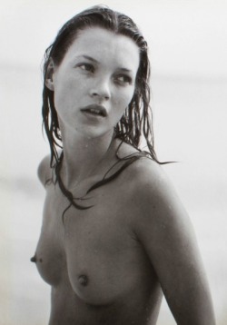 6plus:  Kate Moss by Bruce Weber 