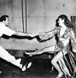 mariedeflor:  Barbara Stanwyck rehearsing