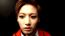 Cute Jungkook Vs. Hot Jungkook (cr.)