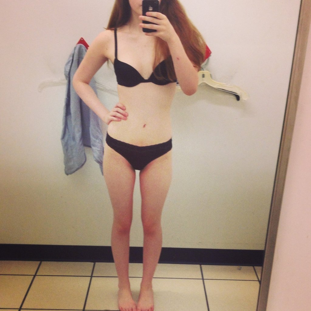 changingroomselfshots:  Dressing room pics!!