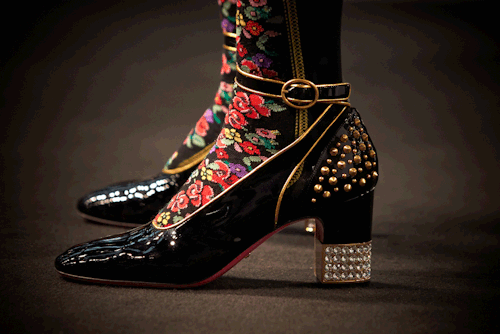 gucciogucci1921: The shoes for next fall: Gucci pumps embellished with spikes and embroidery. Animat