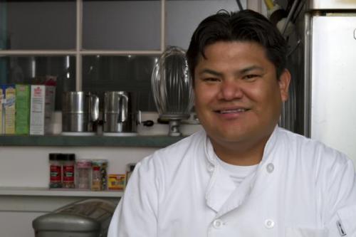 blackinasia: feministdonut: icykynite: blackinasia: nativeamericannews: Chef Bitsoie Launches Travel