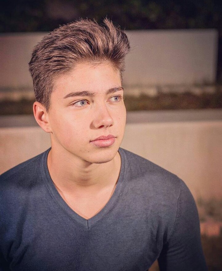 chicosguaposlindos:  Georgigazte99