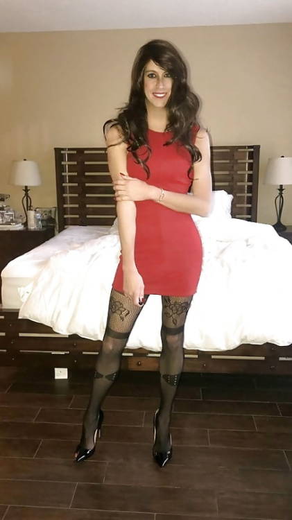 domo67:Would love to date a beautiful lady like her.