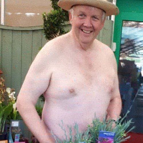 Happy World Naked Gardening Day 2018