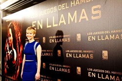 jenniferlawrenceinform:  Jennifer, Josh and Liam in Madrid.