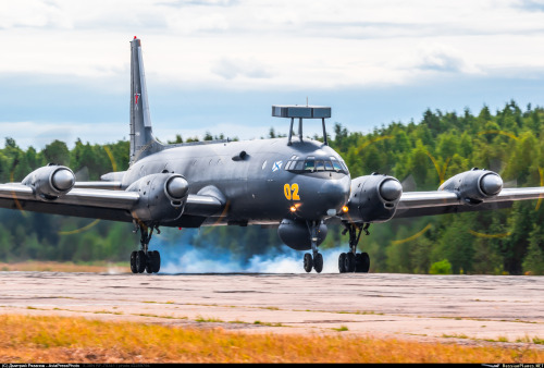 russian-air-force:  IL38