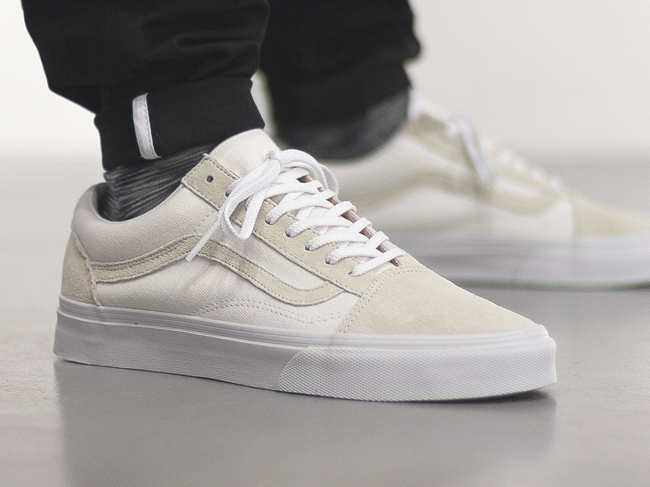 vans old skool reissue white