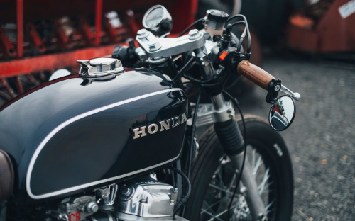 caferacerpasion:  Honda CB750 Cafe Racer - Anny | www.caferacerpasion.com 