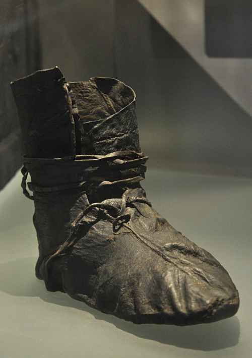 A viking shoe from Oseberg ship burial, Norwayhttps://www.facebook.com/museum.of.artifacts