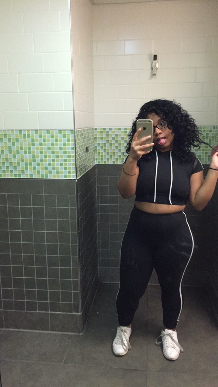 goldenpoc:  Ft my favorite mirror 