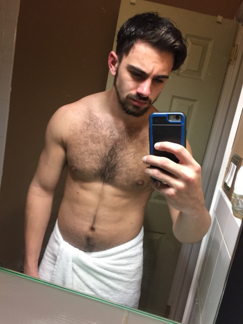 furrypty:  Indulge your senses with the beauty of the male shapes!