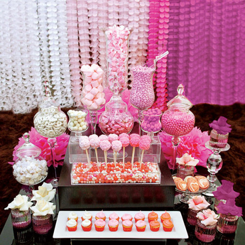 Check out our photo of the day! This amazing candy buffet is complete with ombre details and sweet t