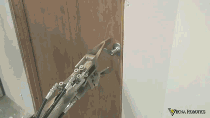 tupacabra: mom: *knocks on door* me: just a second don’t come i— mom:  