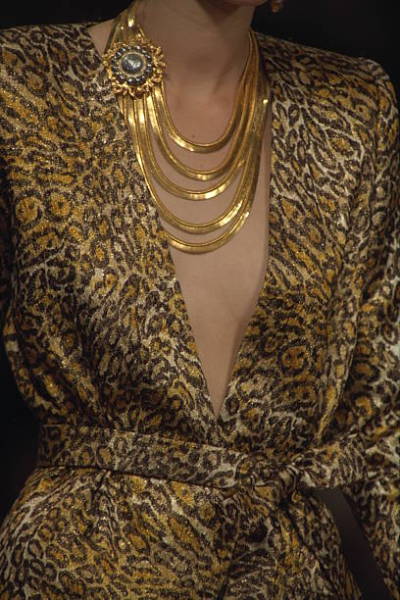 fashiontimeless:Yves Saint Laurent Fall Couture, 1997-98