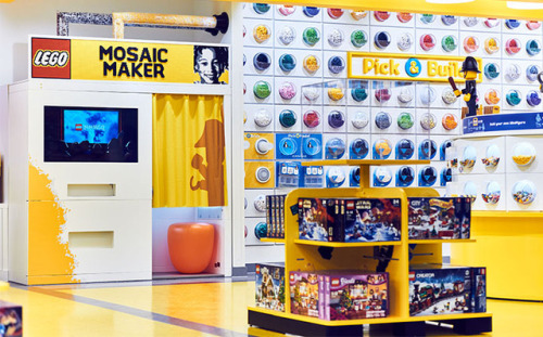 LEGO Photo Booth Scans Your Face So You Can Build It in Leicester Square, London, Flagship Stor