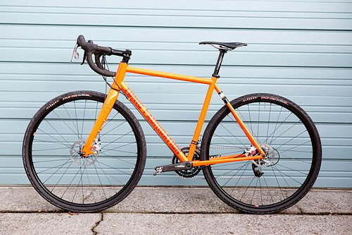 feebly:  (via Tonic Fab Crusher bike (Inside TKC Productions))