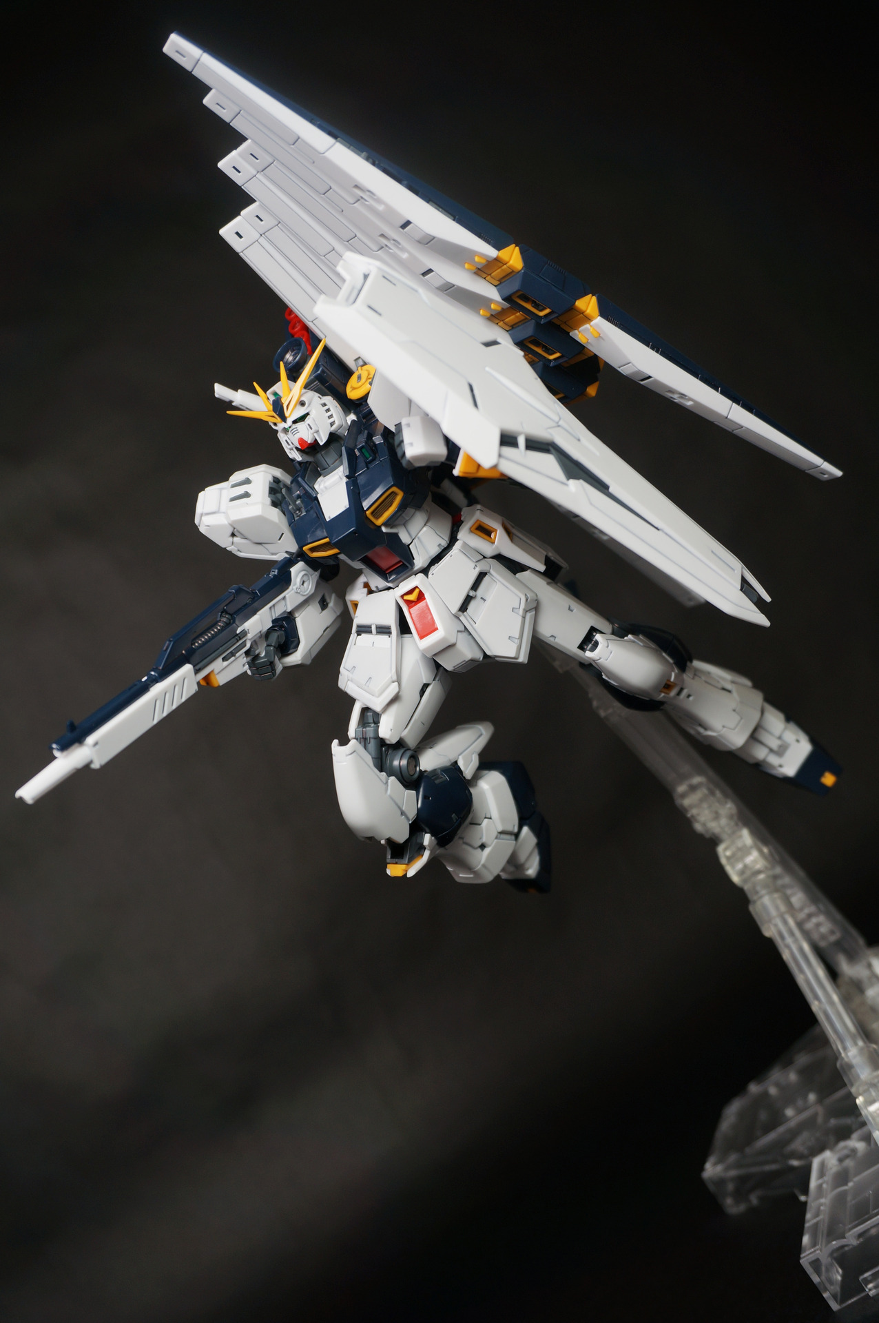 g-29astarothtrinity:  RX-93 Nu Gundam Londo Bell Unit (E.F.S.F.) Amuro Ray’s Custom