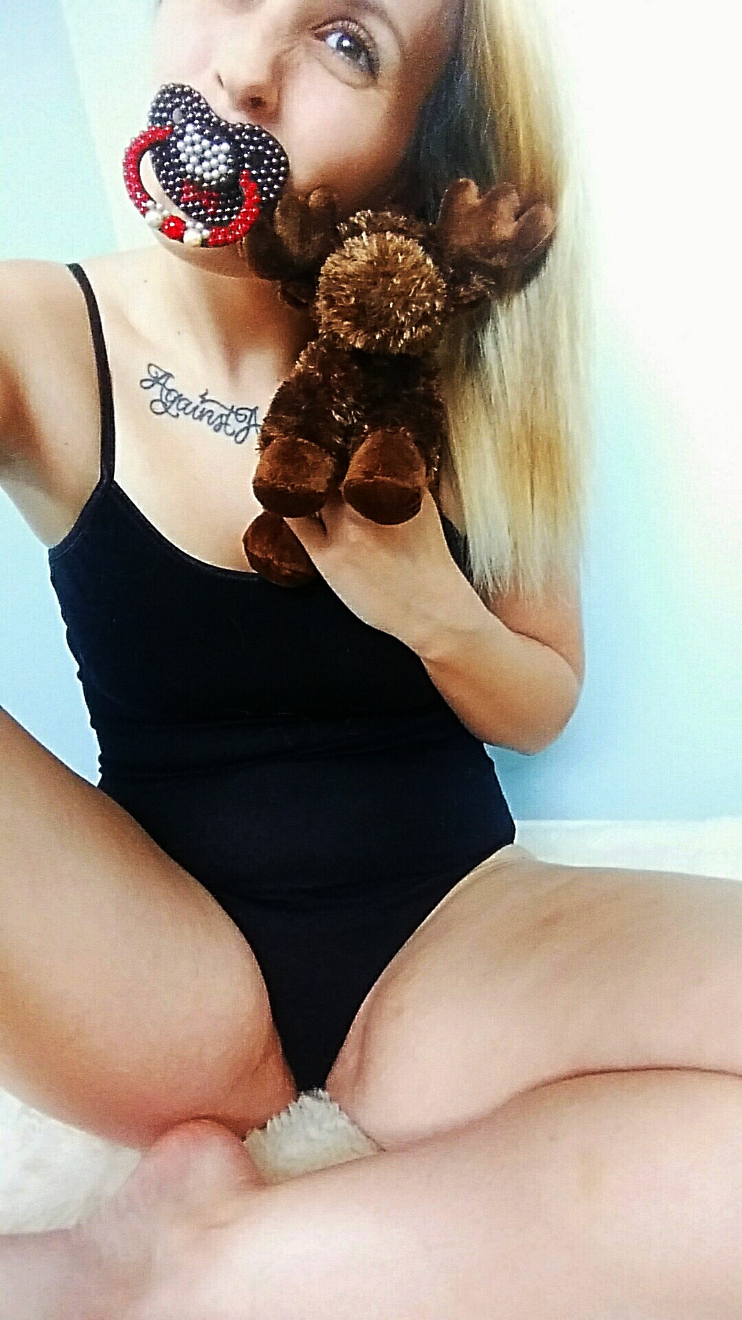 xxlittlestonerbabyxx:  xxlittlestonerbabyxx: bloodylittlefox:  xxlittlestonerbabyxx:
