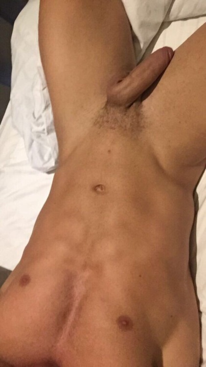 sydneyblokesandbulges: Aussie Brogan