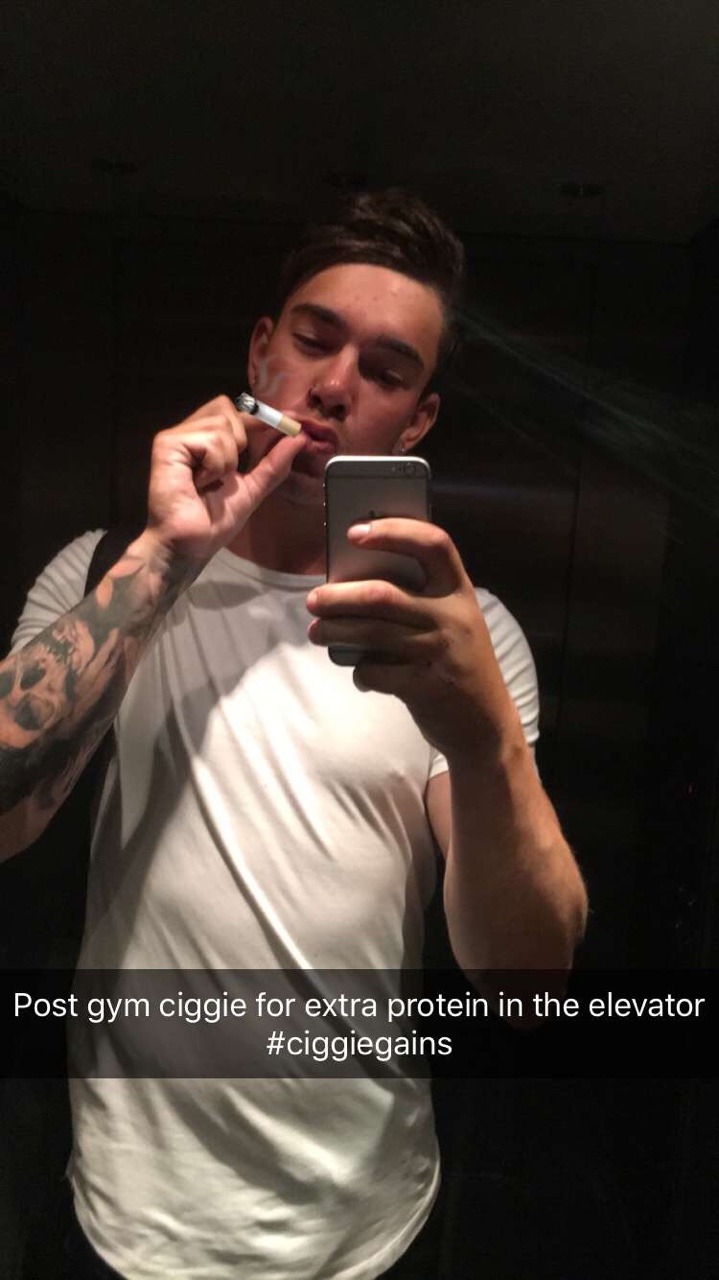 caughtjerking:  Scottie is 21 yrs old and a 6'2 hunk from Brisbane, Australia. This