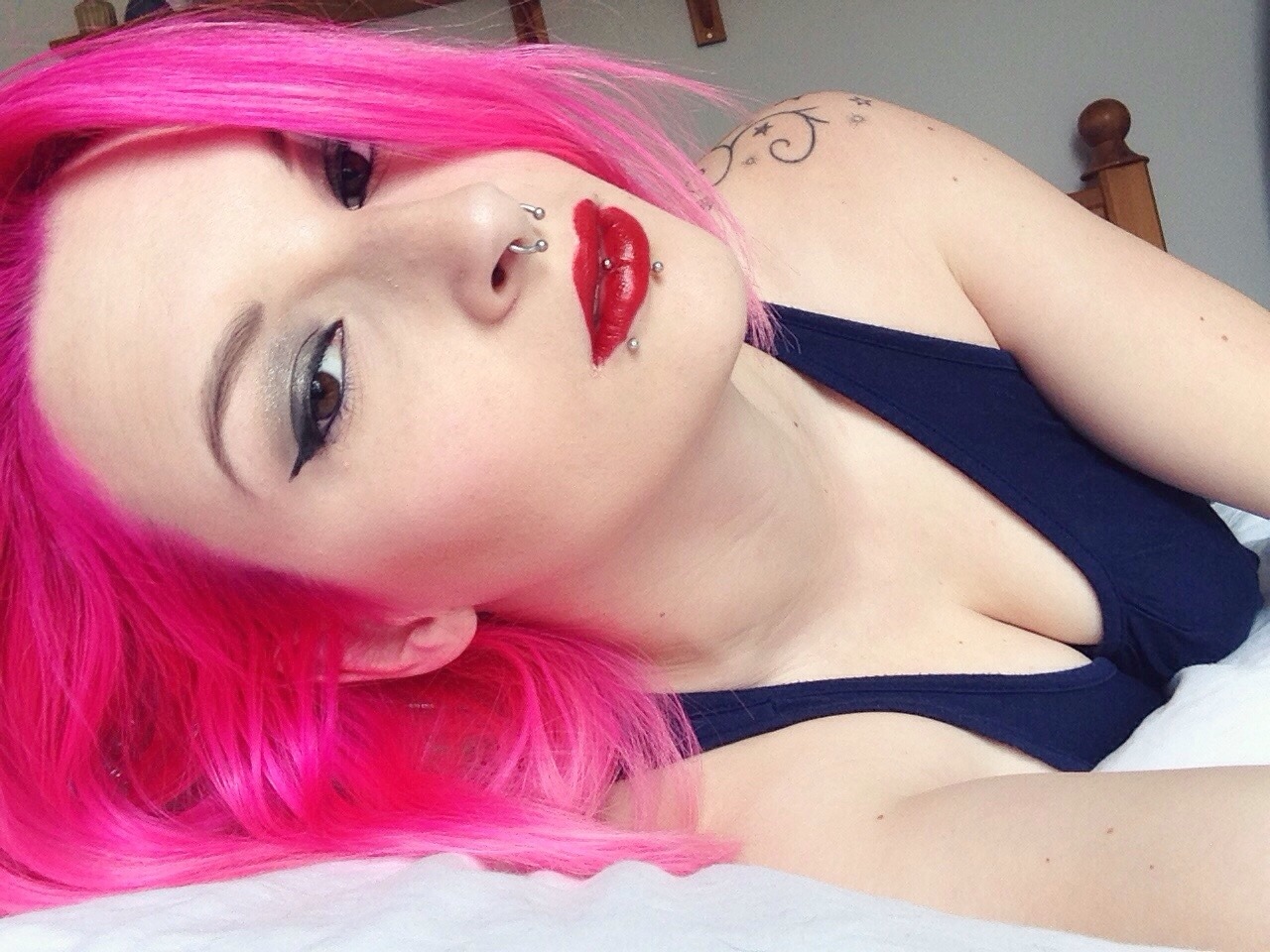 lost-lil-kitty:  Pink hair is always going to be my favourite!!!  Red lips.. My favorite..