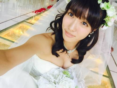 straydogmiaow:  今野杏南♪