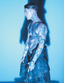 moaning-lisa:  boygaga:  Stephen James © Branislav Jankic  