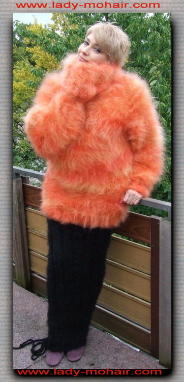 mohair-heaven: Langhaar LUXUS Mohair FUZZY SWEATER PULLOVER gelb-orange M-L